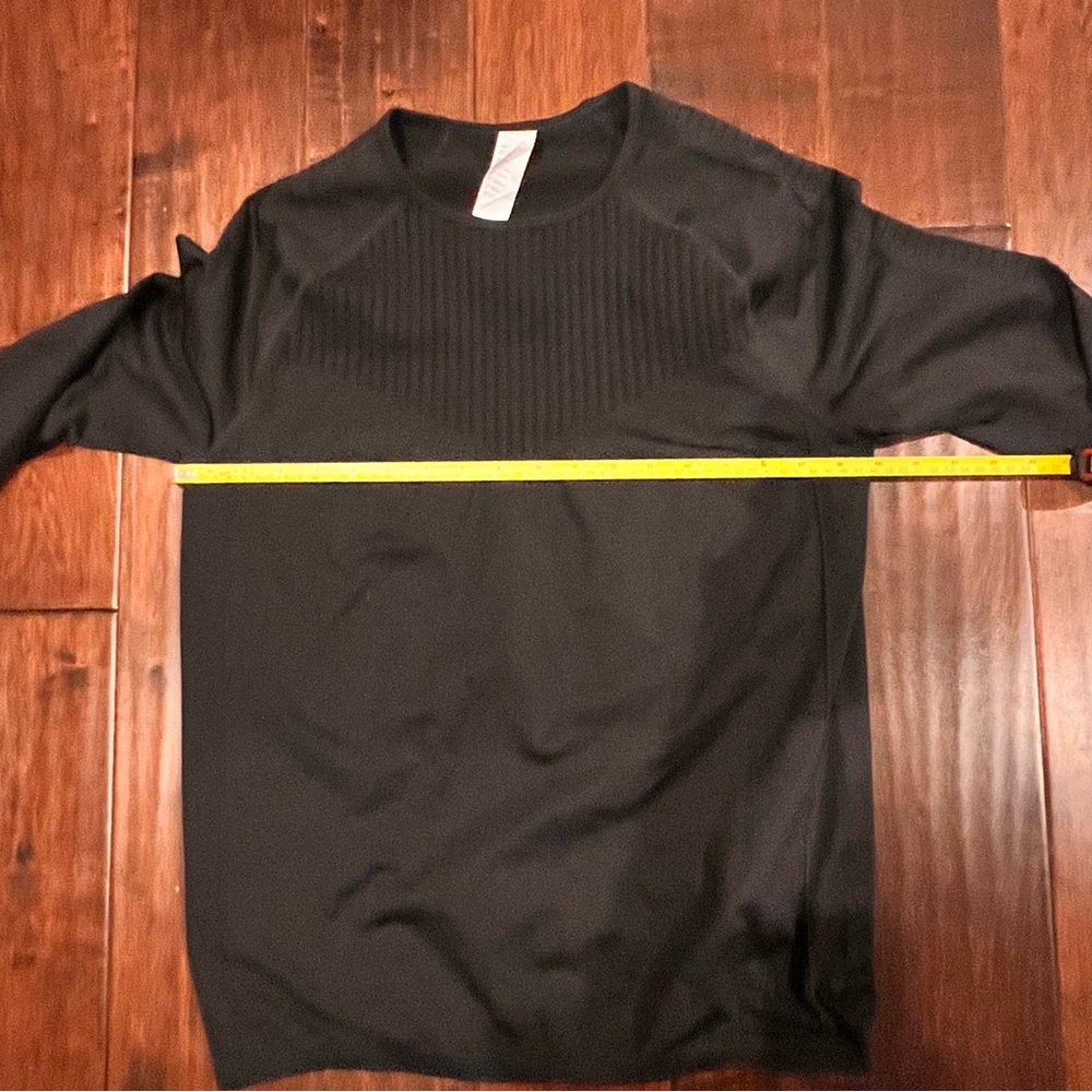 Fabletics Black Long Sleeve Exercise Activewear T… - image 7